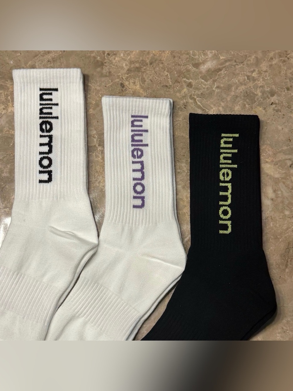 New Women’s Lululemon Athletica Socks
3 pairs Size Medium
Socks stretch - Picture 2 of 4
